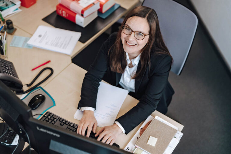 Maren-Waruschewski-Rechtsanwaeltin-Oldenburg